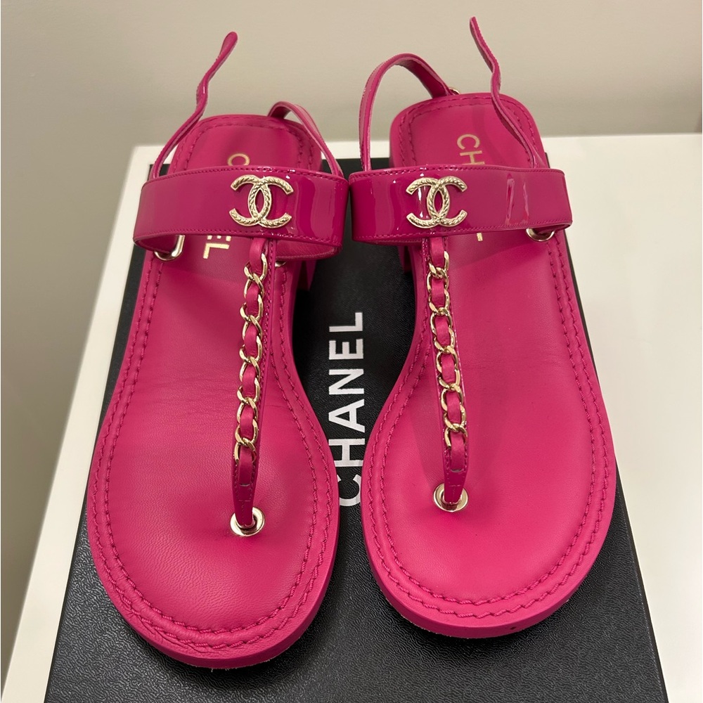 Chanel Patent Leather Thong Sandals - 38